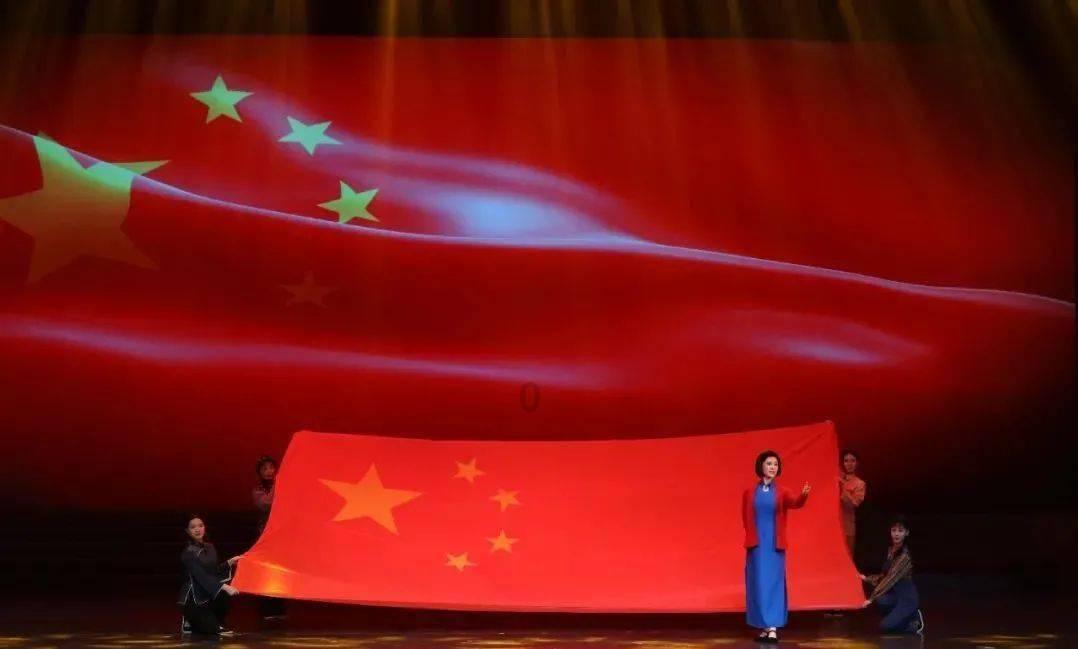你觉得父母陪考是给你带来鼓励还是造成压力？游戏画面