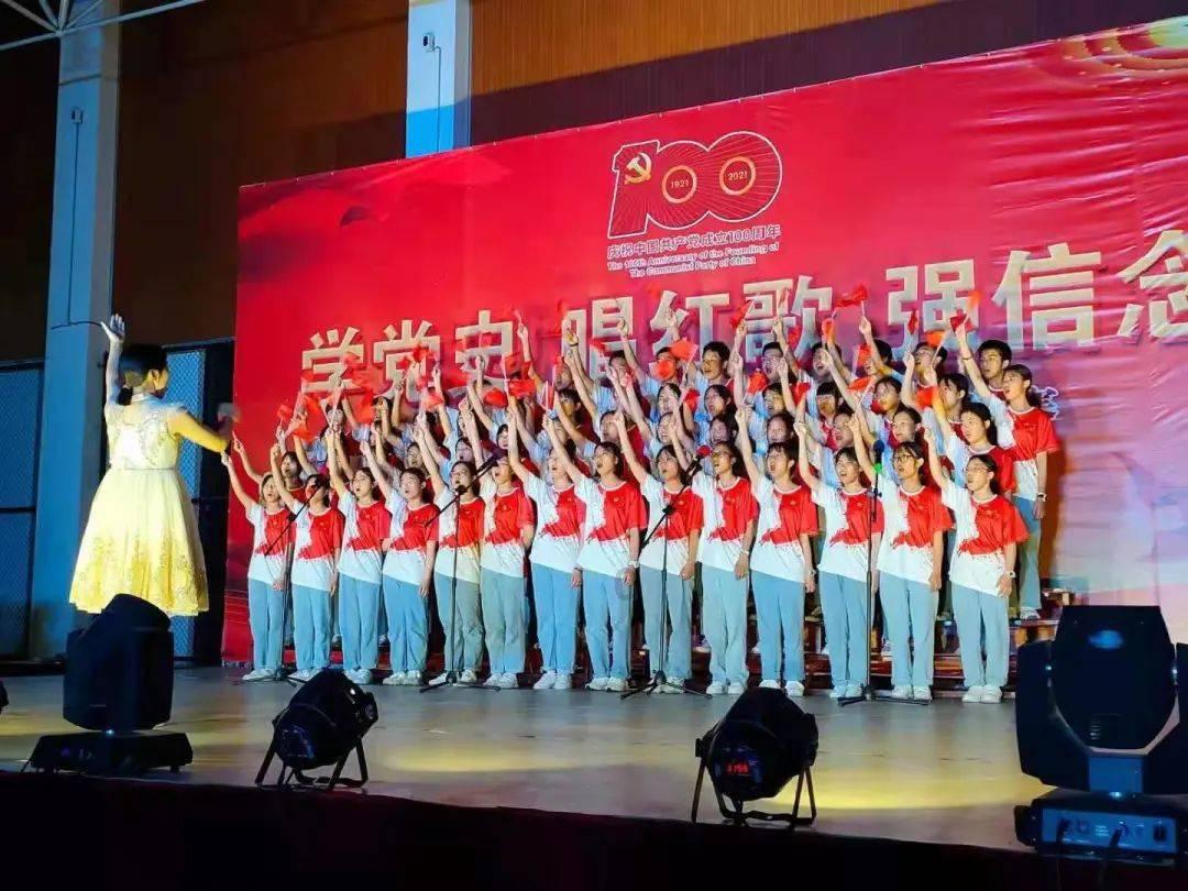 女的28岁感觉自己什么都没有没车没房没男朋友，一事无成？