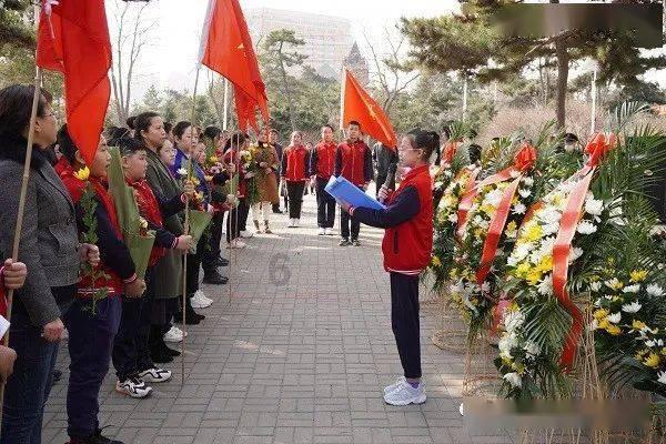 原始人打棒球