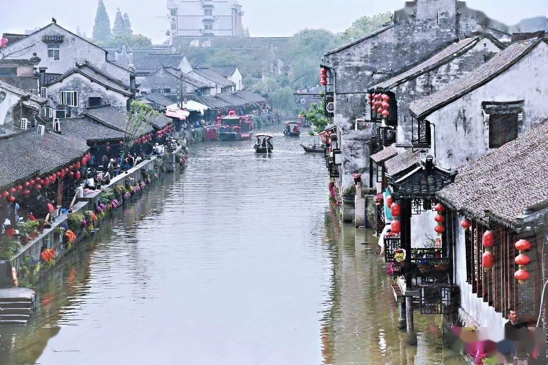 春运首日大姐赶回家为母亲过生日,大姐:希望母亲不要再这么辛苦